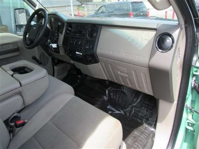 2008 Ford F-350 Super Duty XL DRW 4WD